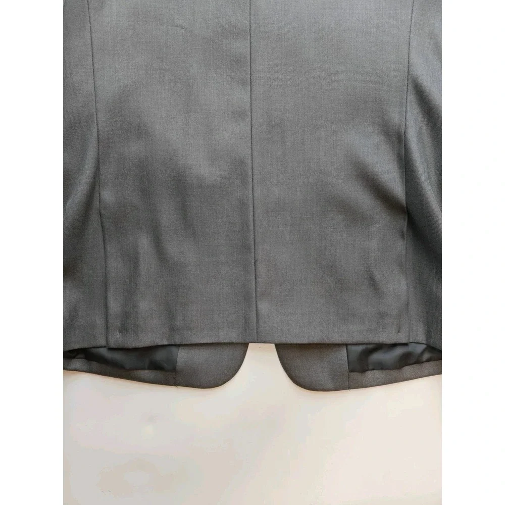Fendi Mens Sports Coat 36R Gray Chalk Stripe Made in Italy 3 Button Jacket